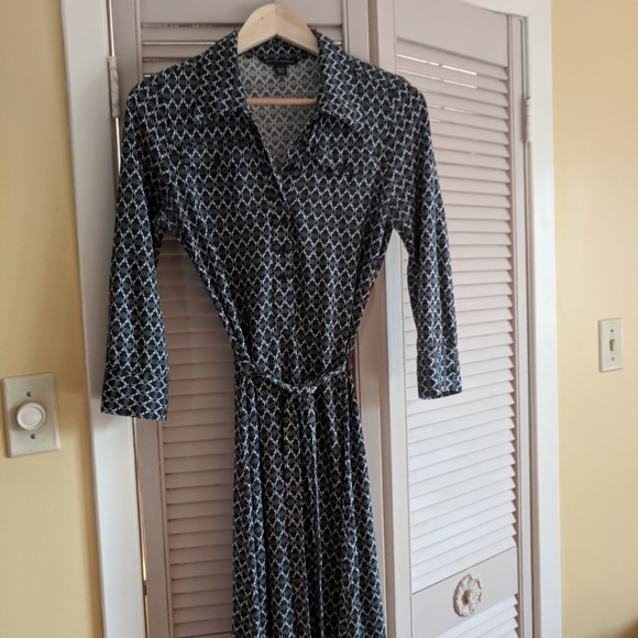 Dress - Picture 1 of 3